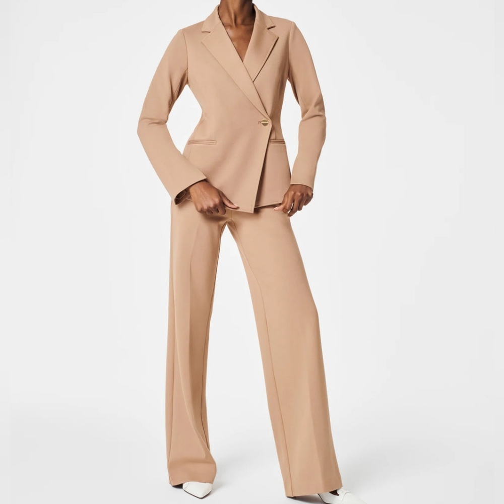 SPANX The Perfect Asymmetric Tailored Blazer